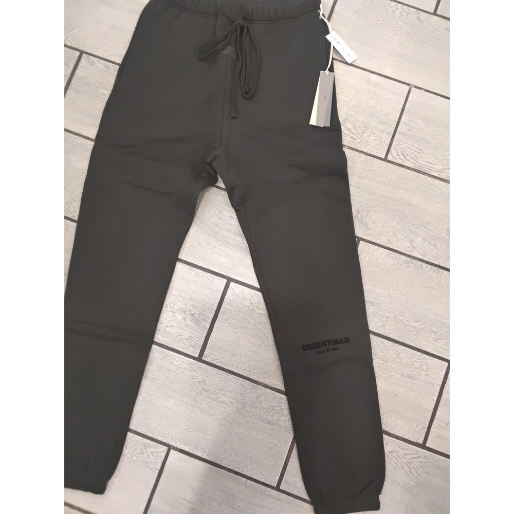 Fear of God Essentials Sweatpants‎ Black Logo Joggers Mens Size Medium NEW